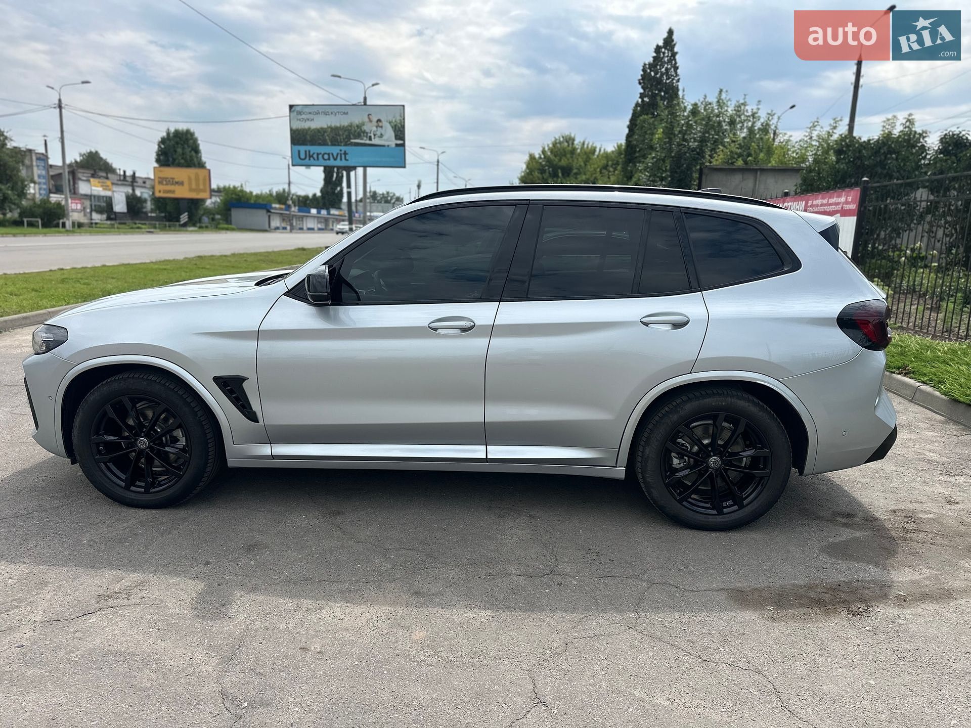BMW X3 2019 VIN 5UXTR9C54KLP90093 фото оголошення 11 з 25