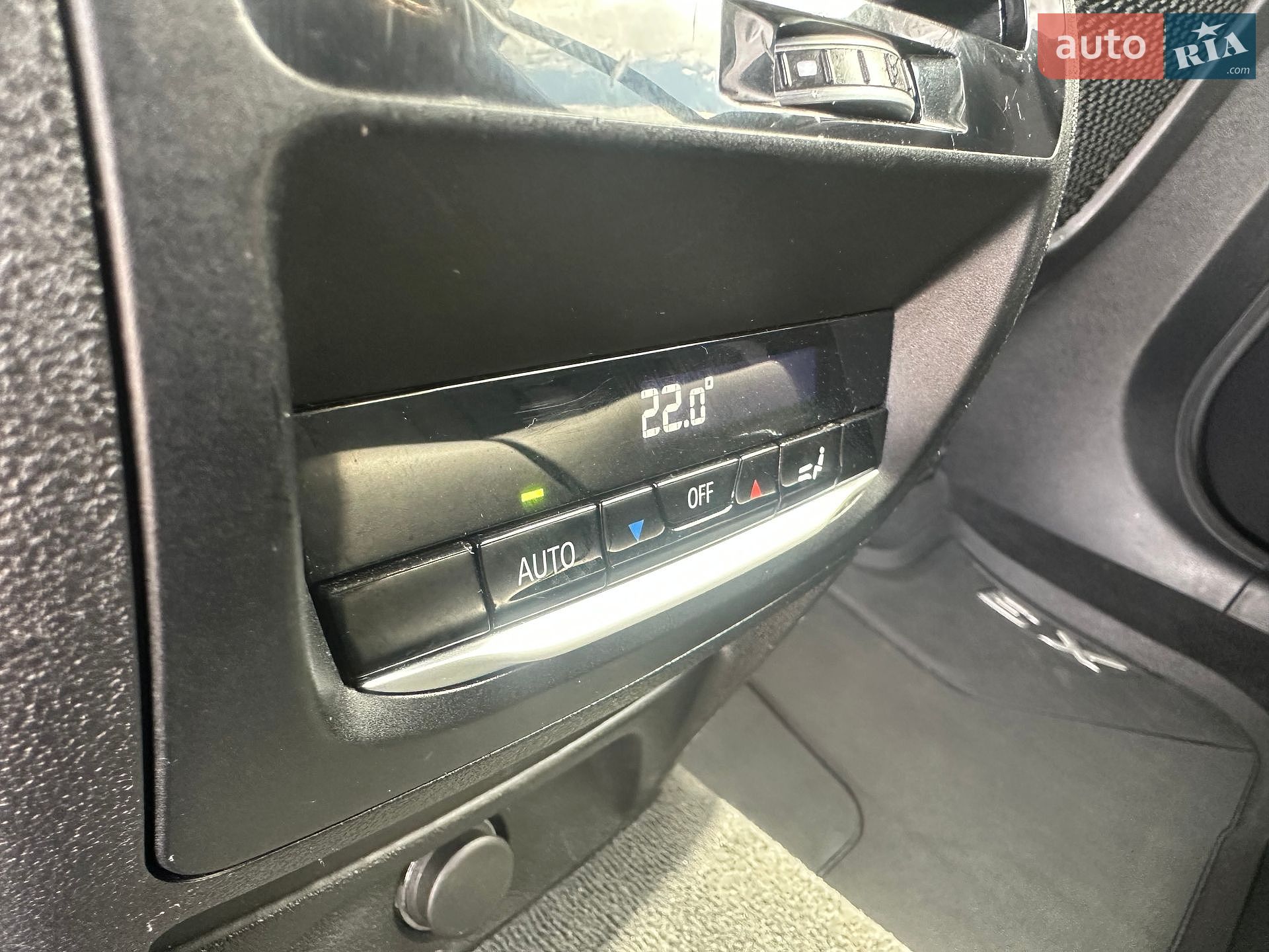 BMW X3 2019 VIN 5UXTR9C54KLP90093 фото оголошення 16 з 25