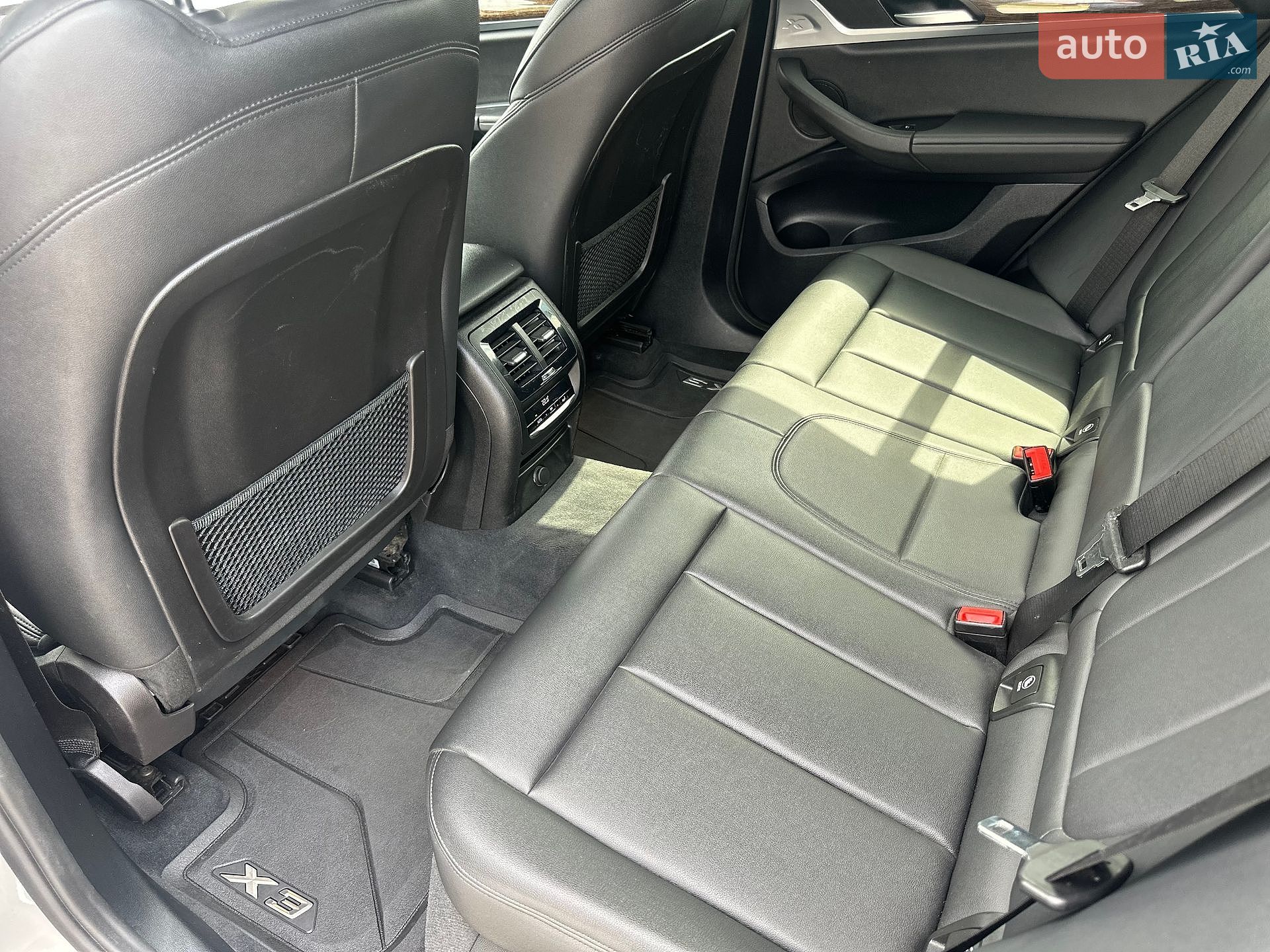 BMW X3 2019 VIN 5UXTR9C54KLP90093 фото оголошення 17 з 25