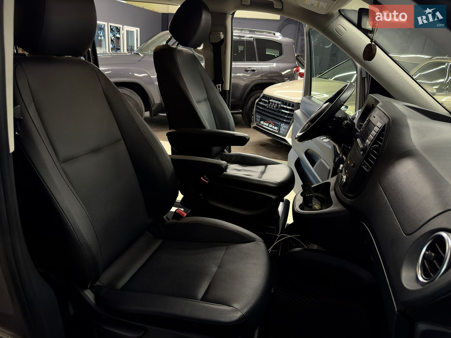 Mercedes-Benz Metris 2017 VIN WD4PG2EEXH3295568 фото оголошення 17 з 22