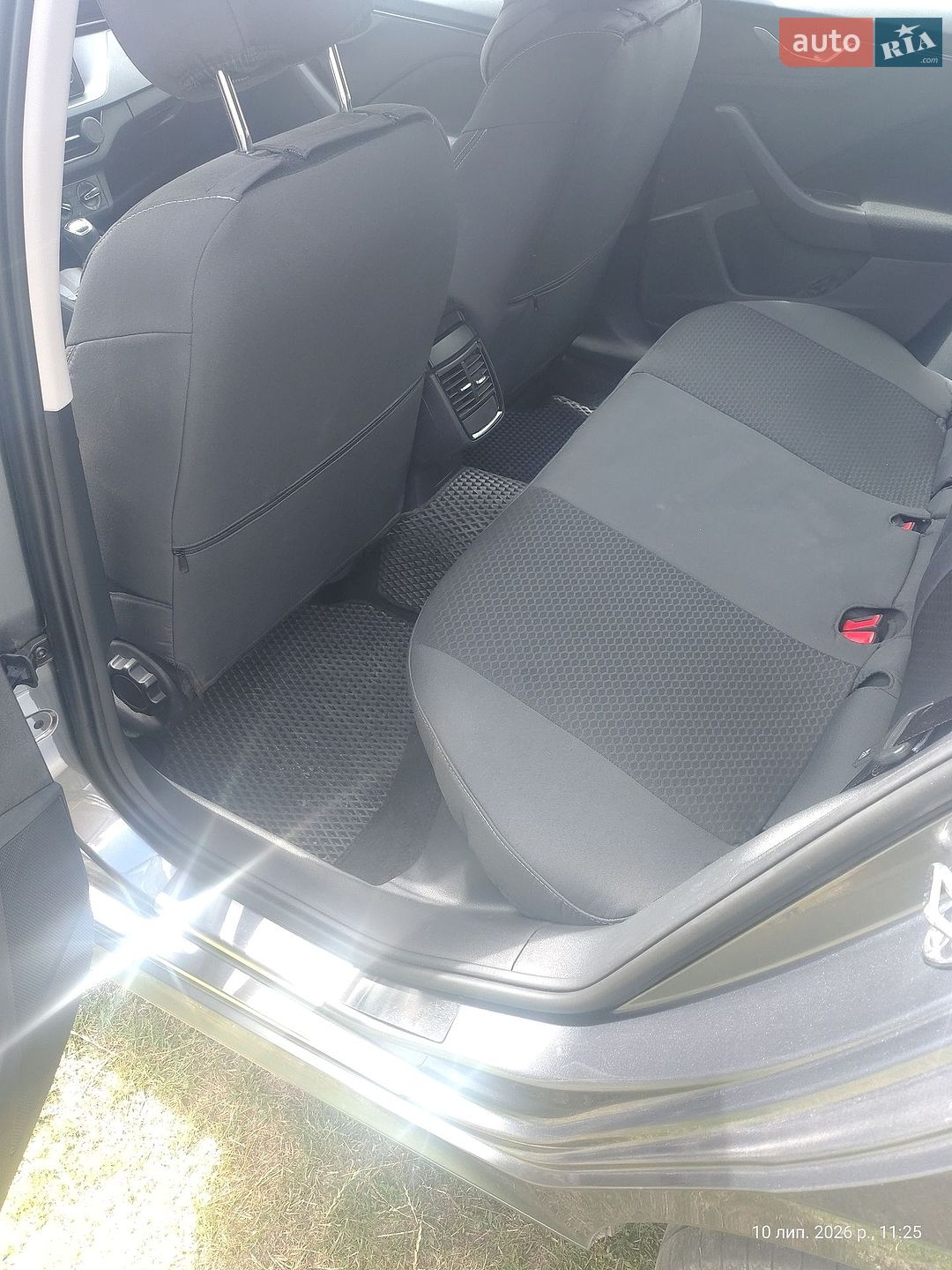 Skoda Kamiq 2023 VIN TMBGC4NW7P3192309 фото оголошення 4 з 12