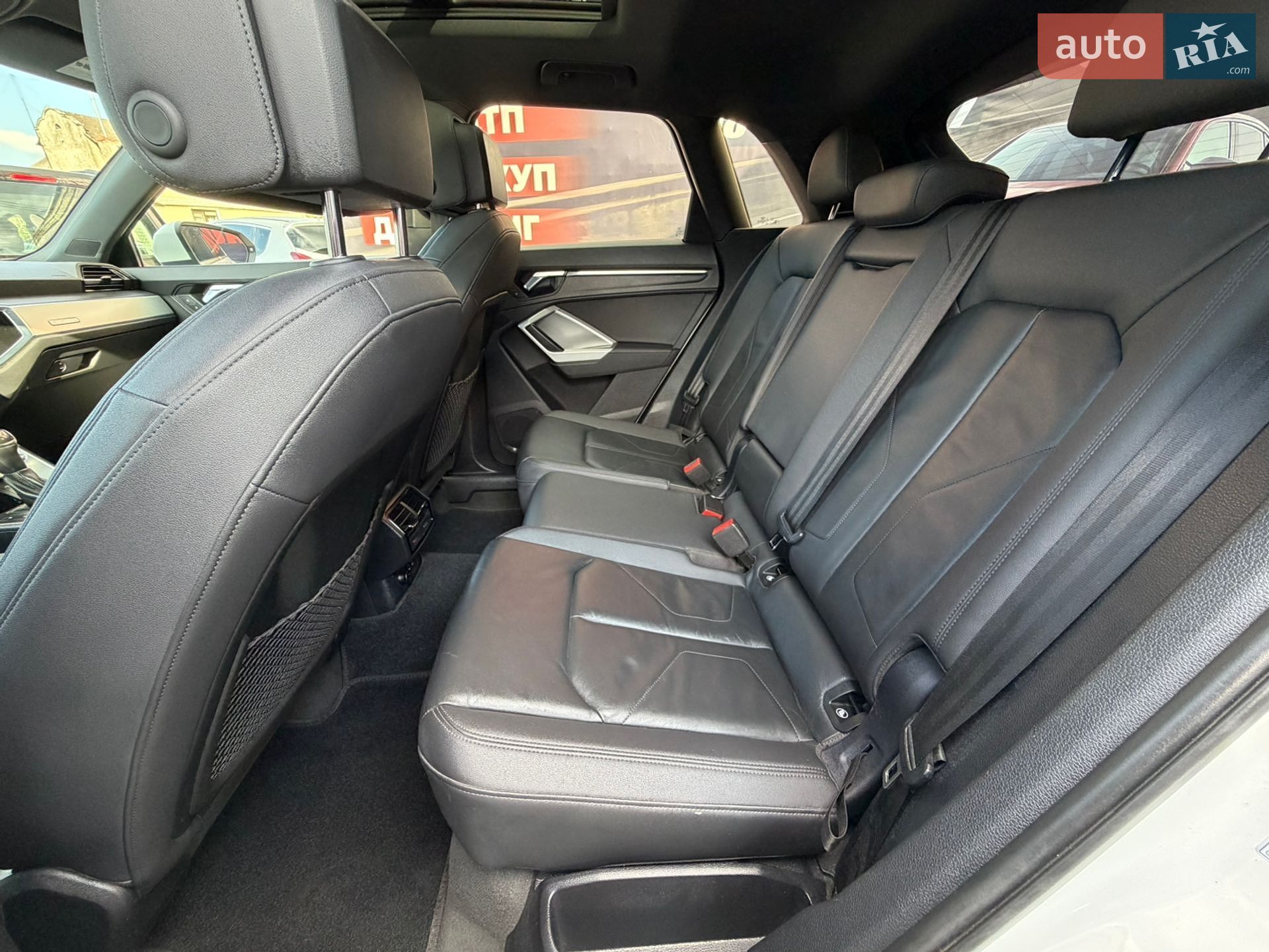Audi Q3 2020 VIN WA1AECF32L1029498 фото оголошення 15 з 32