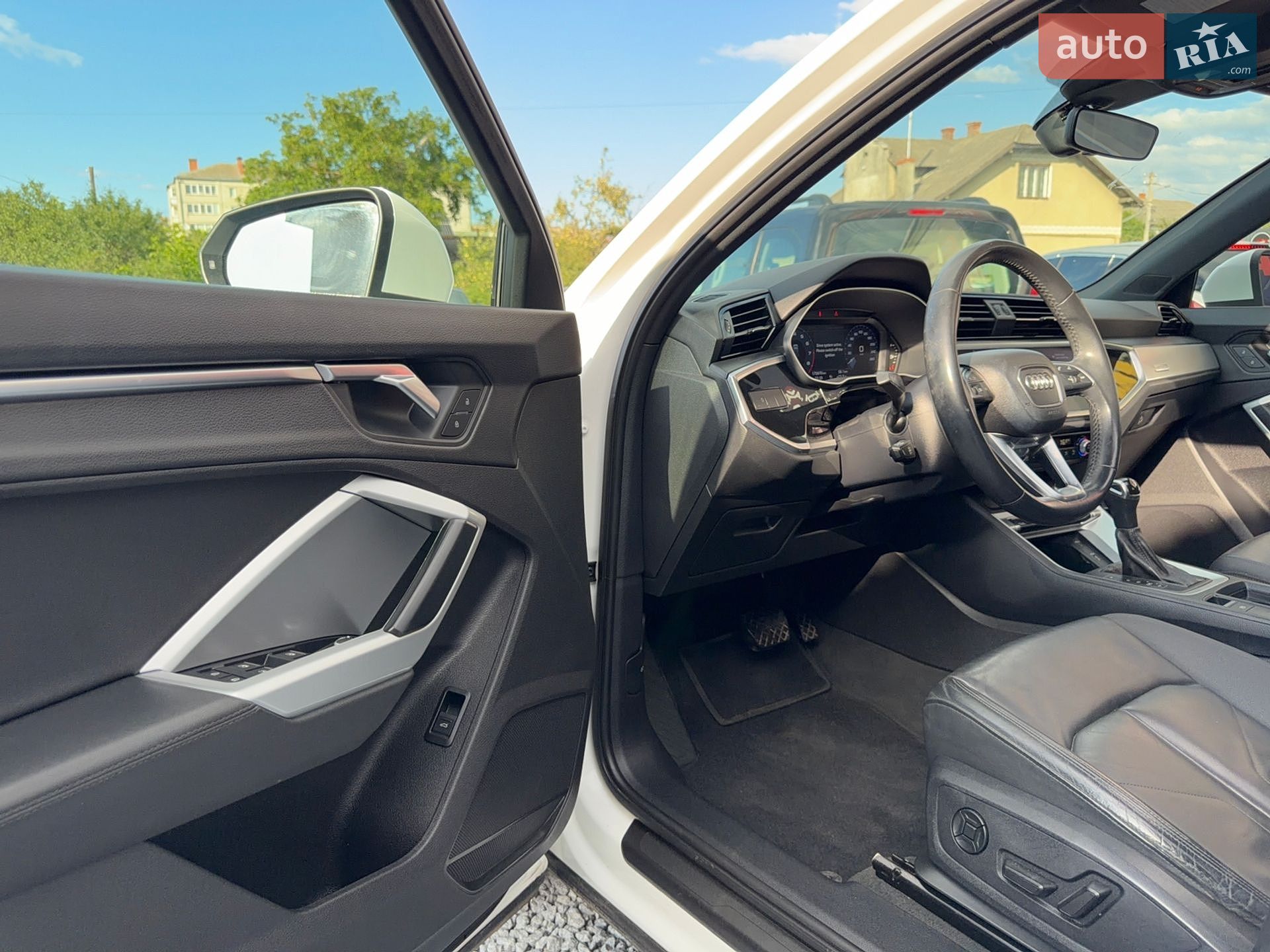 Audi Q3 2020 VIN WA1AECF32L1029498 фото оголошення 22 з 32