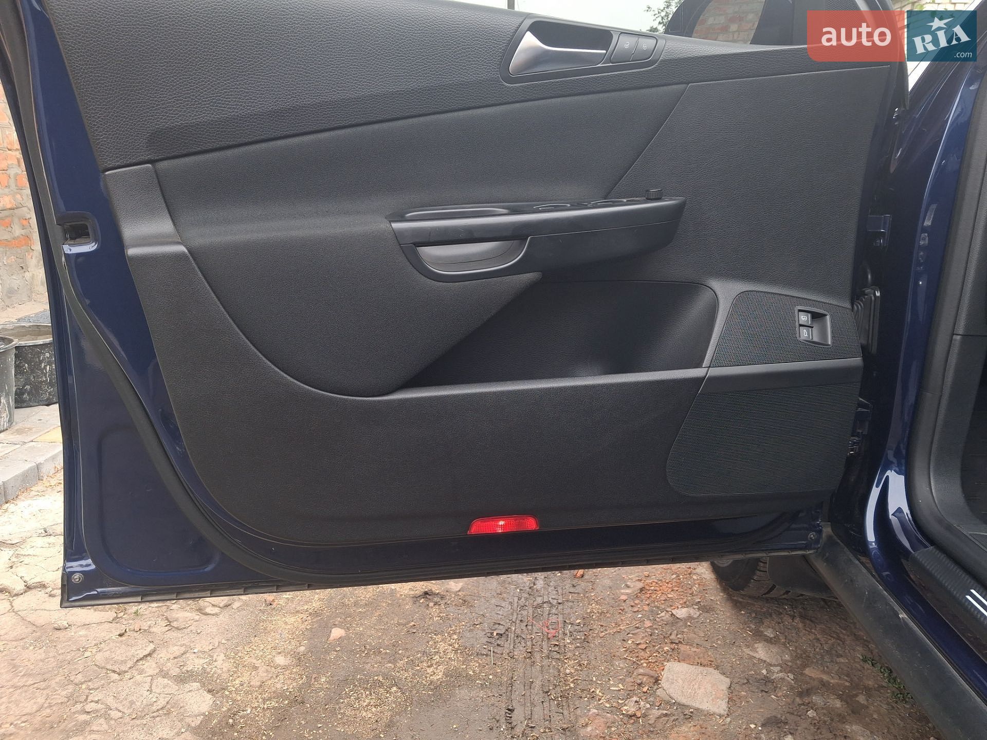 Volkswagen Passat 2010 VIN WVWZZZ3CZAE094714 фото оголошення 6 з 39