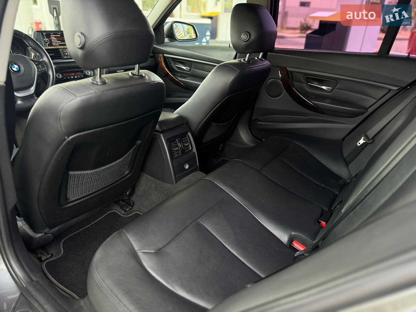 BMW 3 Series 2014 VIN WBA3A5G55ENN66283 фото оголошення 16 з 18