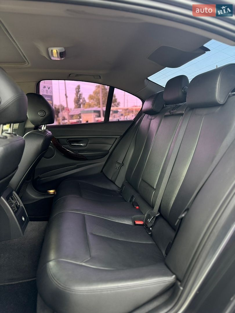 BMW 3 Series 2014 VIN WBA3A5G55ENN66283 фото оголошення 17 з 18