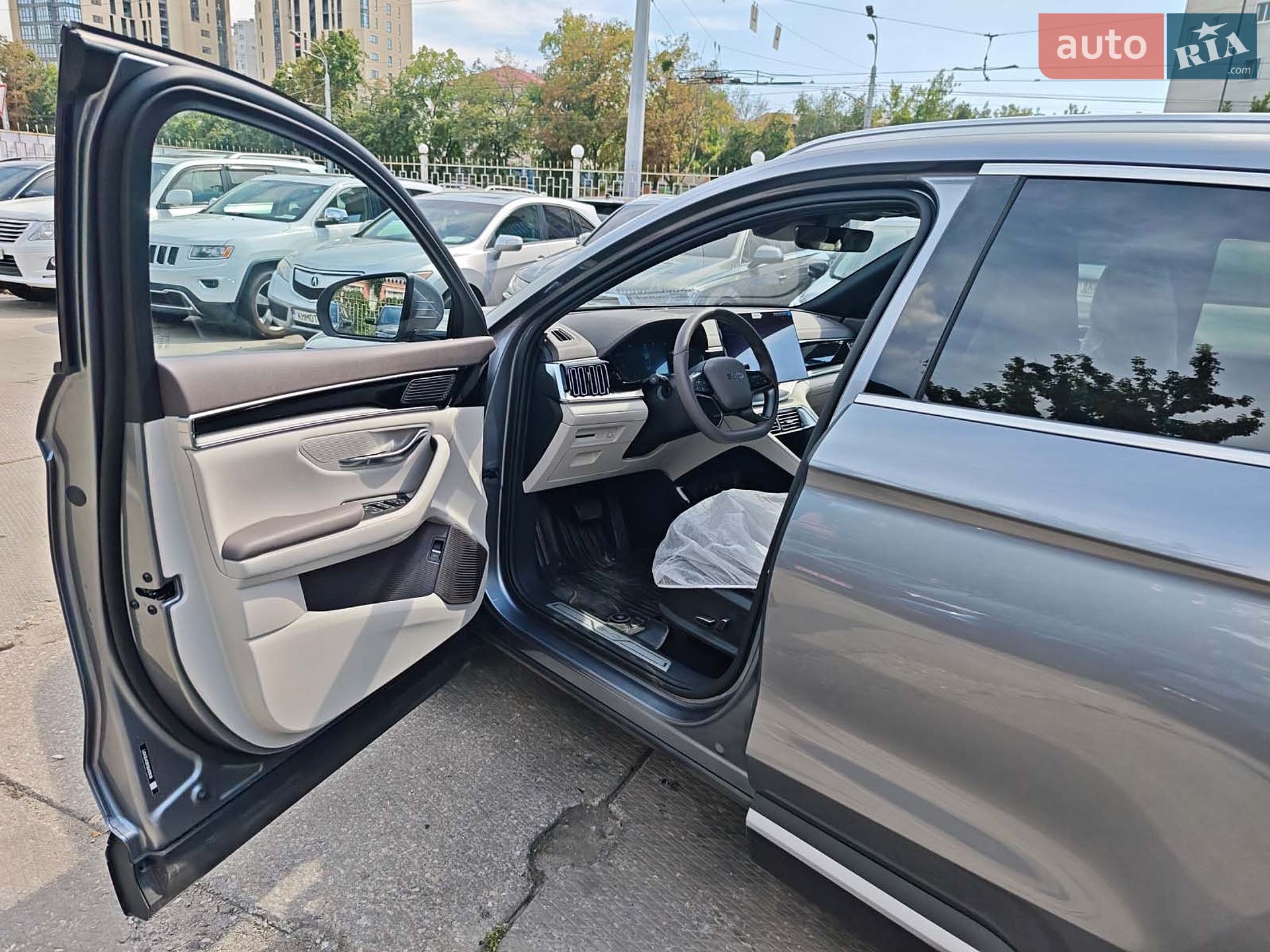 BYD Song Plus 2025 VIN LGXCE4CB7S0421528 фото оголошення 29 з 35