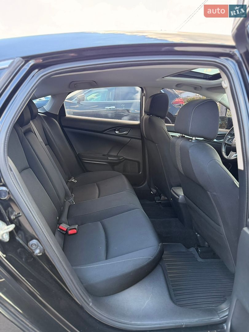 Honda Civic 2017 VIN 2HGFC2F83HH031827 фото оголошення 11 з 26