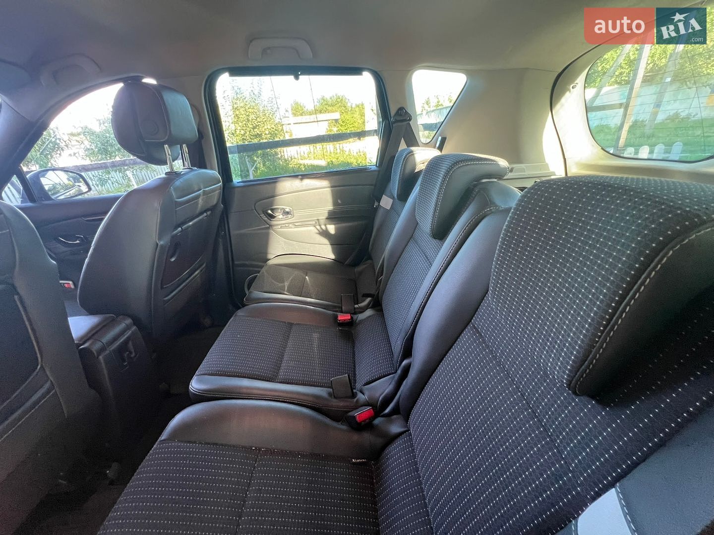 Renault Scenic 2011 VIN VF1JZ1V0645875195 фото оголошення 2 з 19