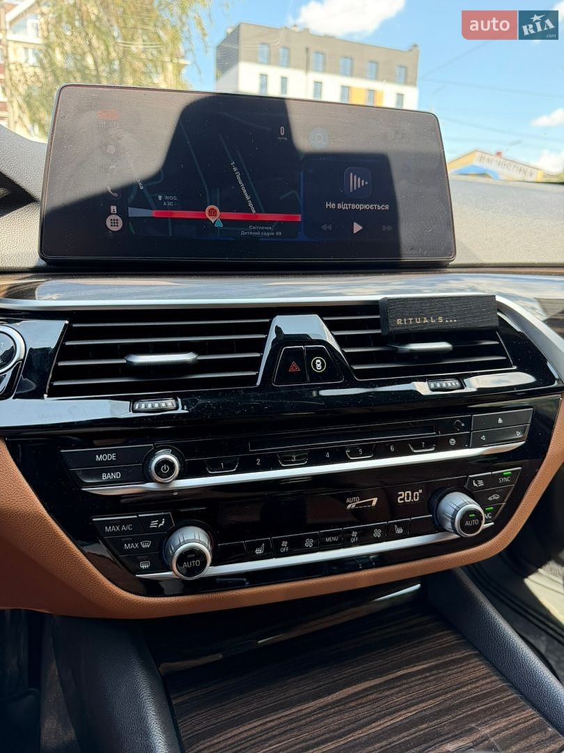 BMW 5 Series 2019 VIN WBAJA7C51KG911219 фото оголошення 14 з 17