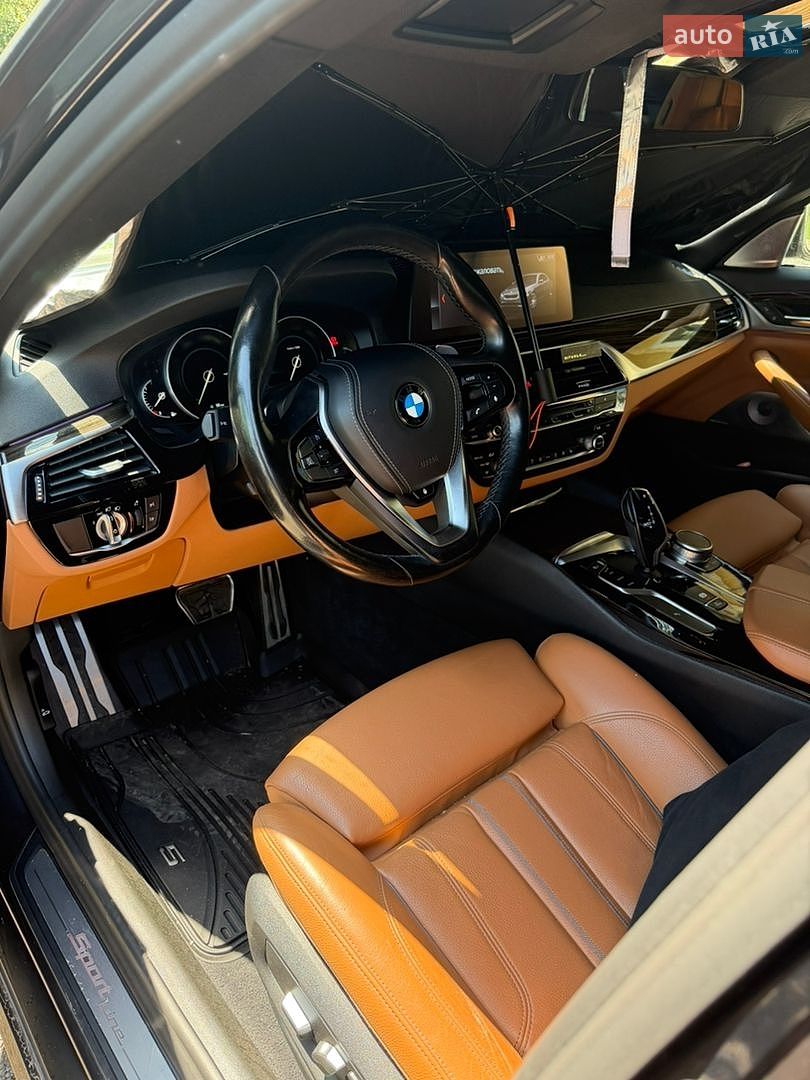 BMW 5 Series 2019 VIN WBAJA7C51KG911219 фото оголошення 15 з 17