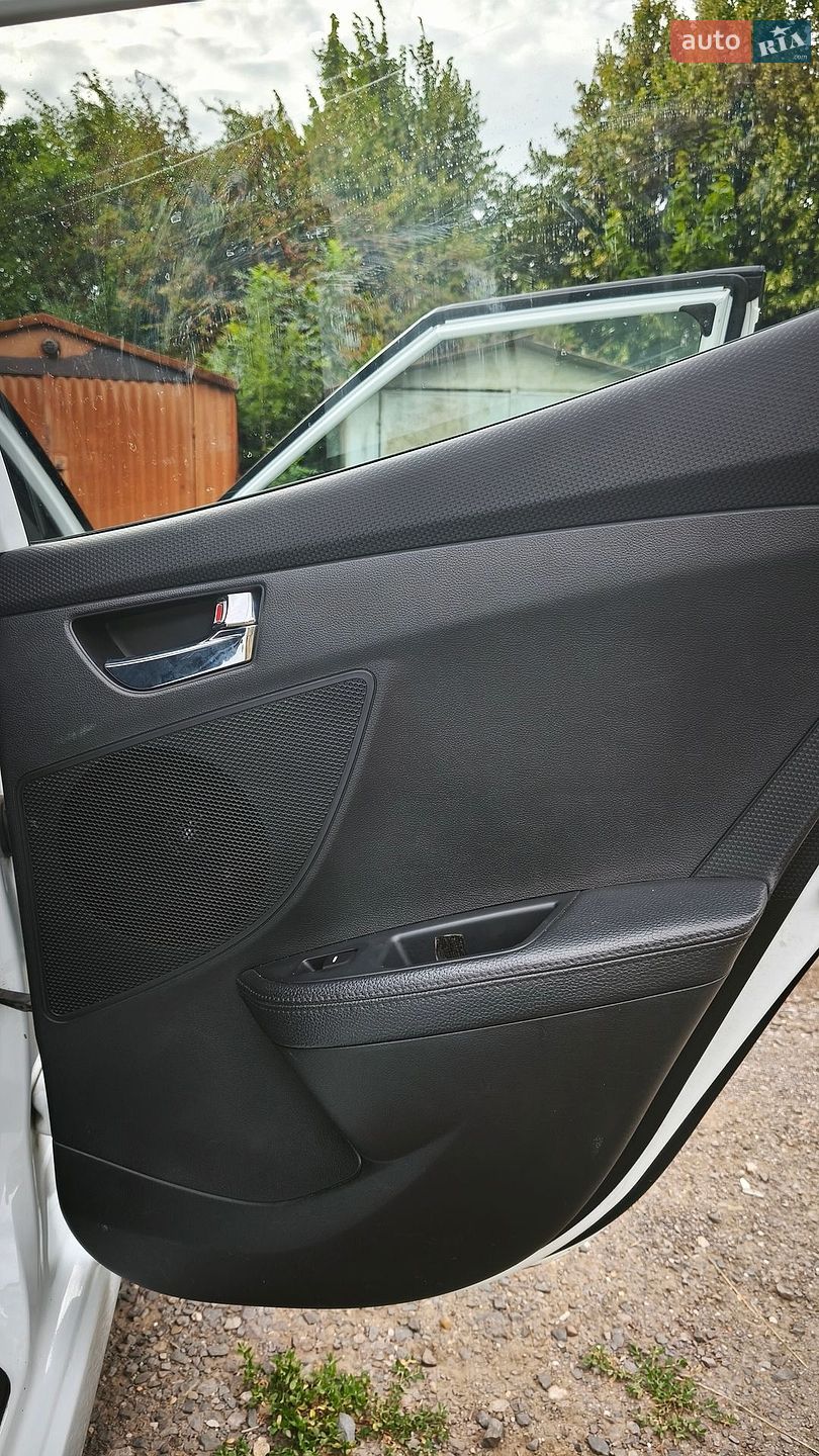 Hyundai Veloster 2014 VIN KMHTC6AD3EU212847 фото оголошення 10 з 22