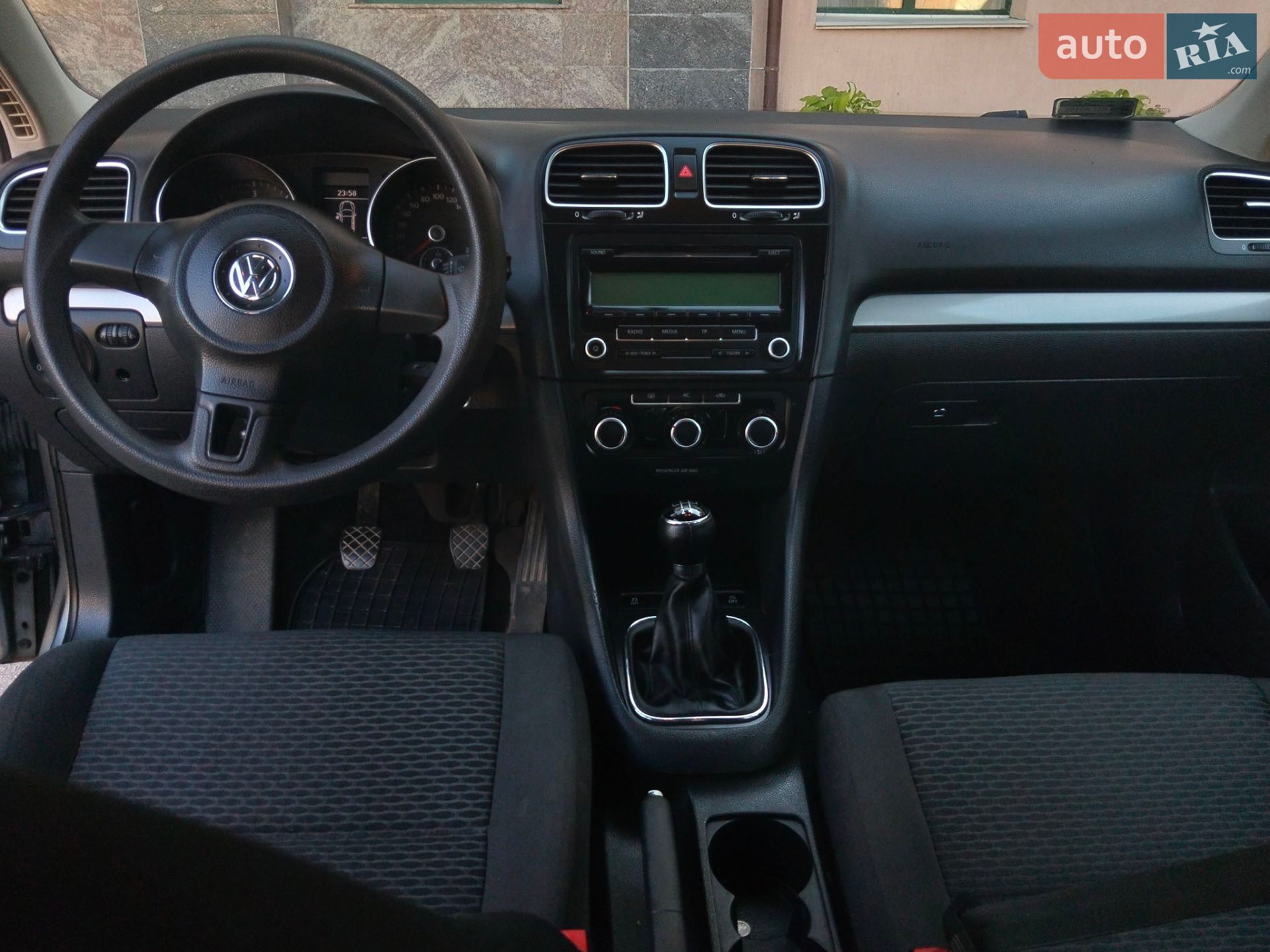 Volkswagen Golf 2011 VIN WVWZZZ1KZBM720785 фото оголошення 37 з 44