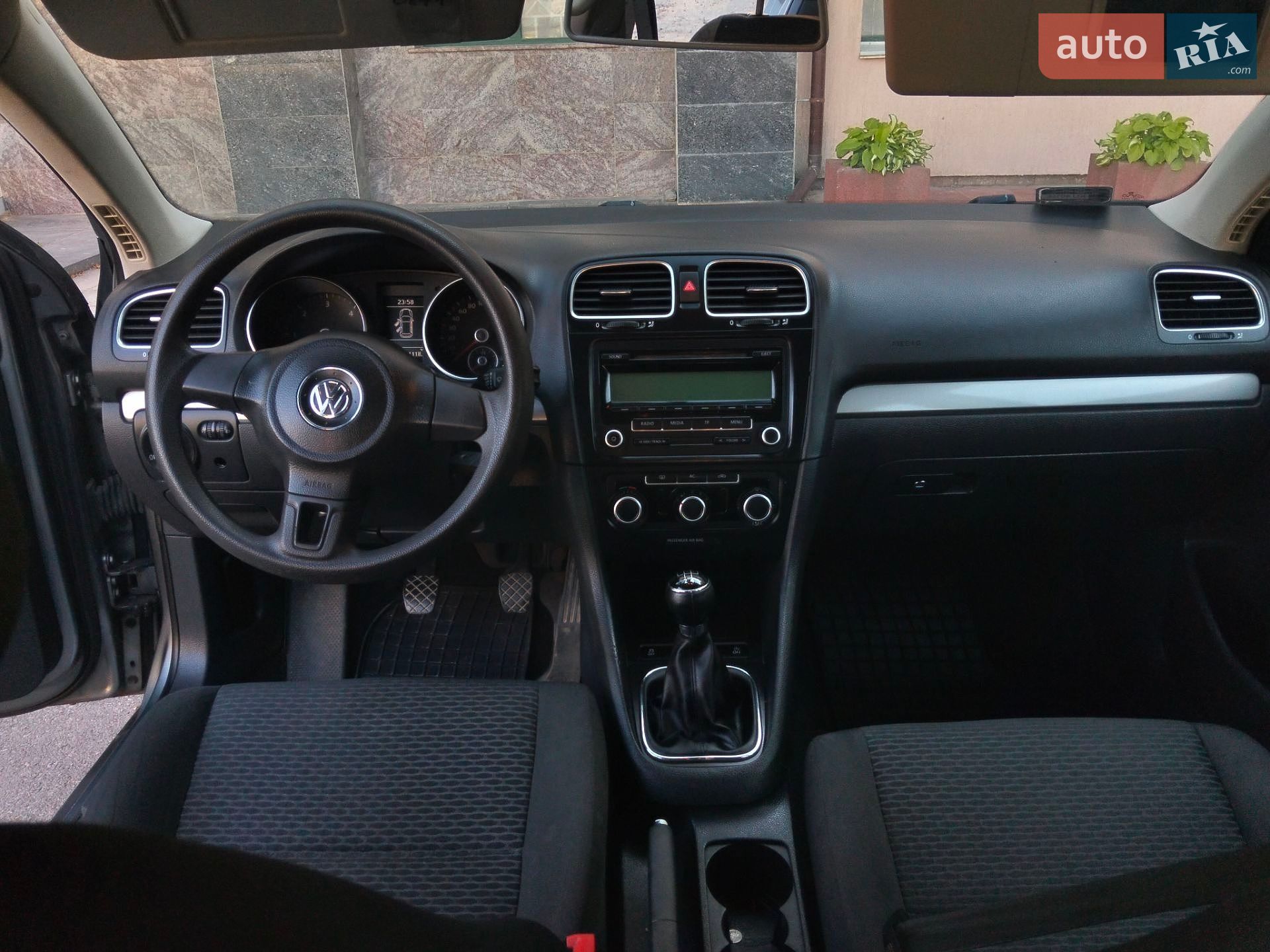 Volkswagen Golf 2011 VIN WVWZZZ1KZBM720785 фото оголошення 38 з 44