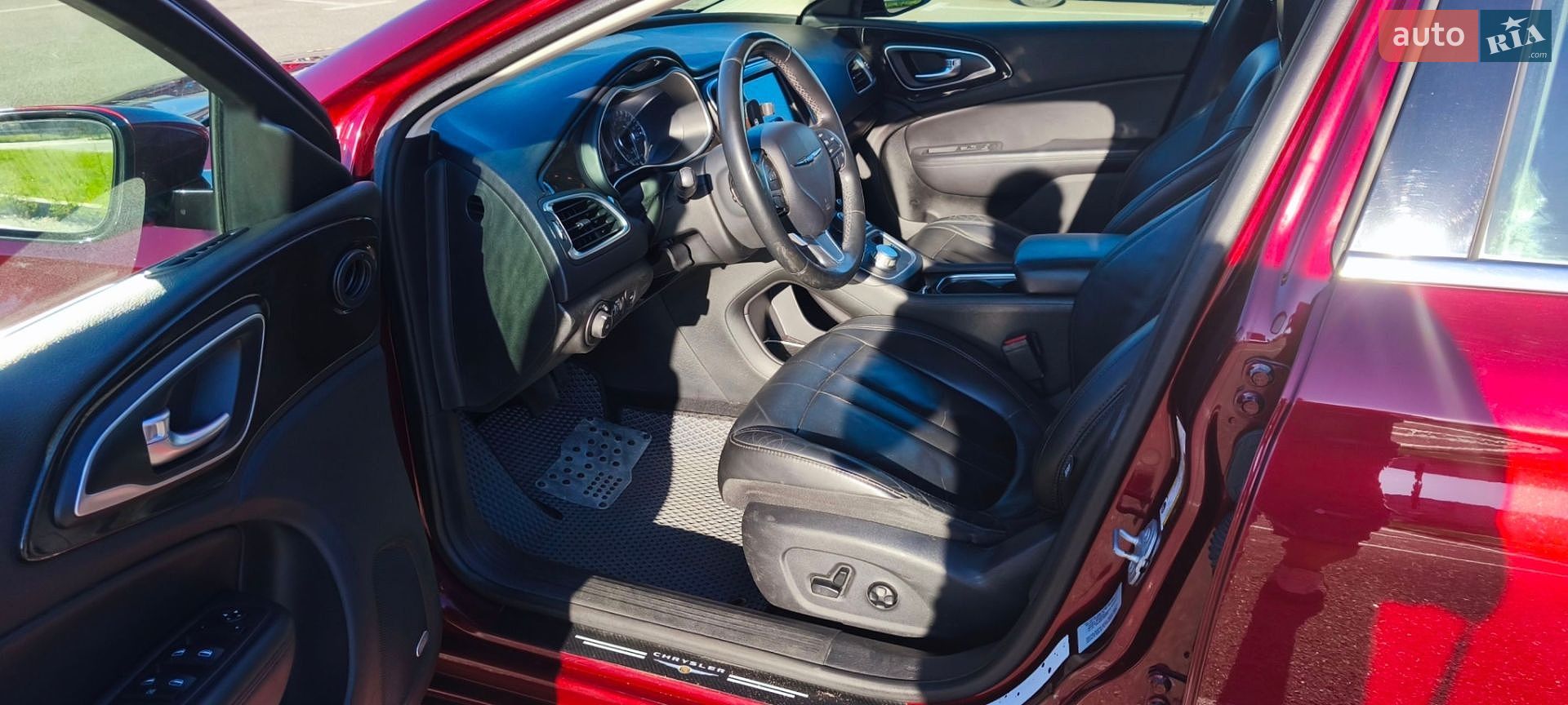 Chrysler 200 2015 VIN 1C3CCCCB8FN672620 фото оголошення 6 з 14