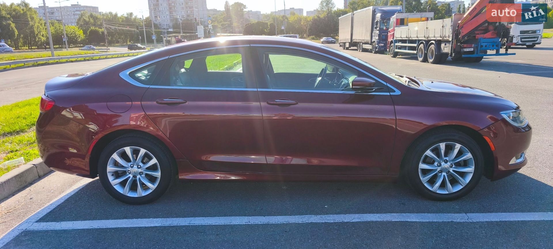 Chrysler 200 2015 VIN 1C3CCCCB8FN672620 фото оголошення 9 з 14