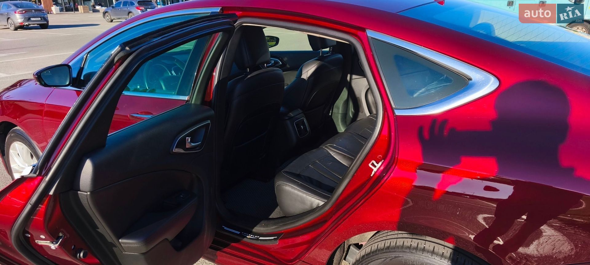 Chrysler 200 2015 VIN 1C3CCCCB8FN672620 фото оголошення 12 з 14