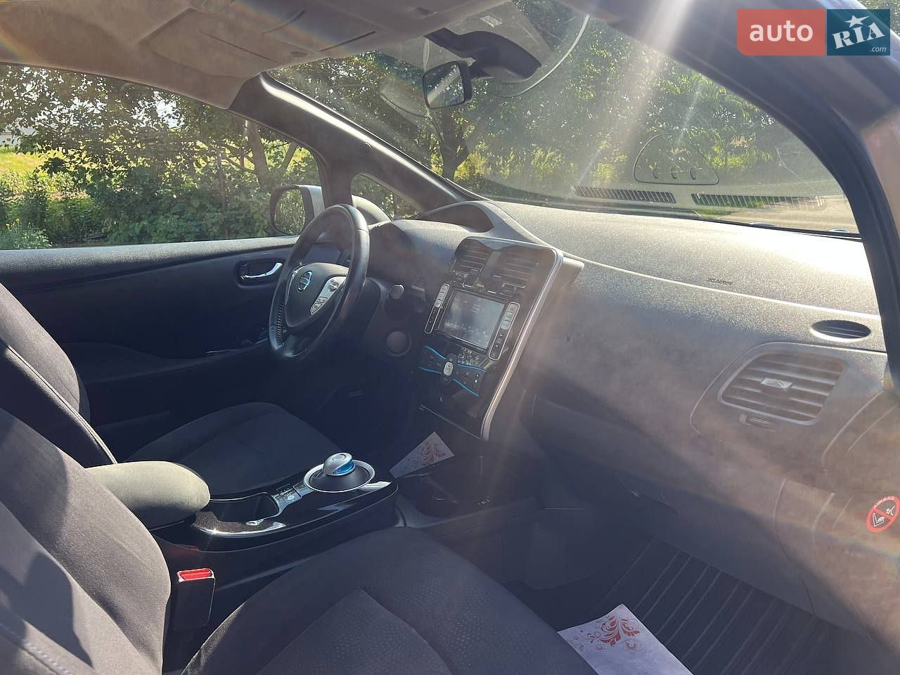 Nissan Leaf 2017 VIN SJNFAAZE0U6060564 фото оголошення 11 з 30