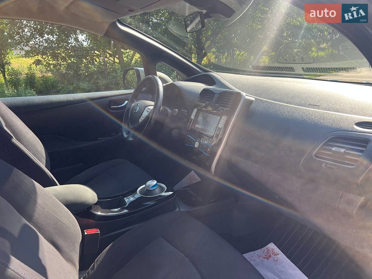 Nissan Leaf 2017 VIN SJNFAAZE0U6060564 фото оголошення 14 з 30