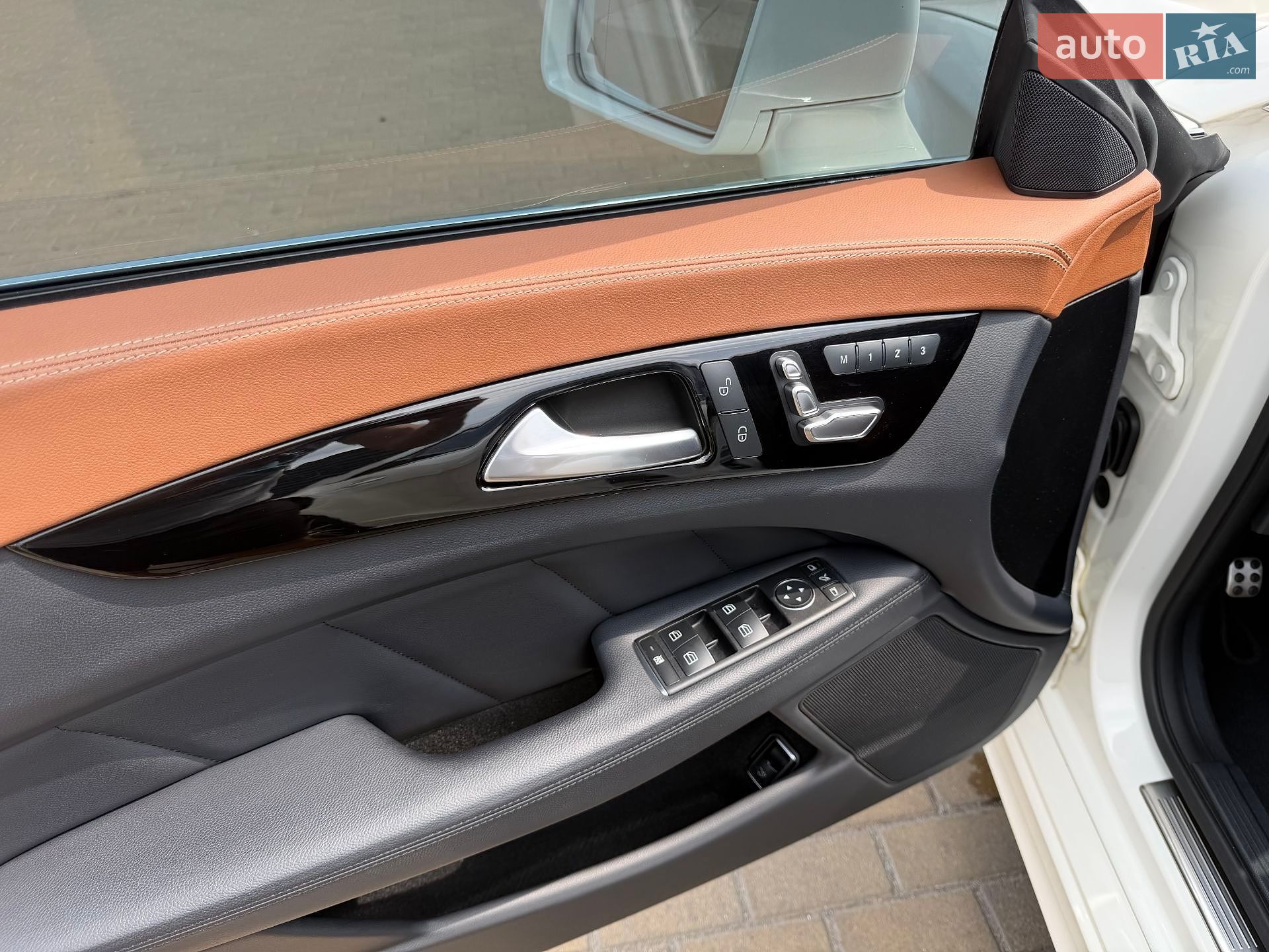 Mercedes-Benz CLS-Class 2017 VIN WDDLJ9HB1HA204211 фото оголошення 9 з 22