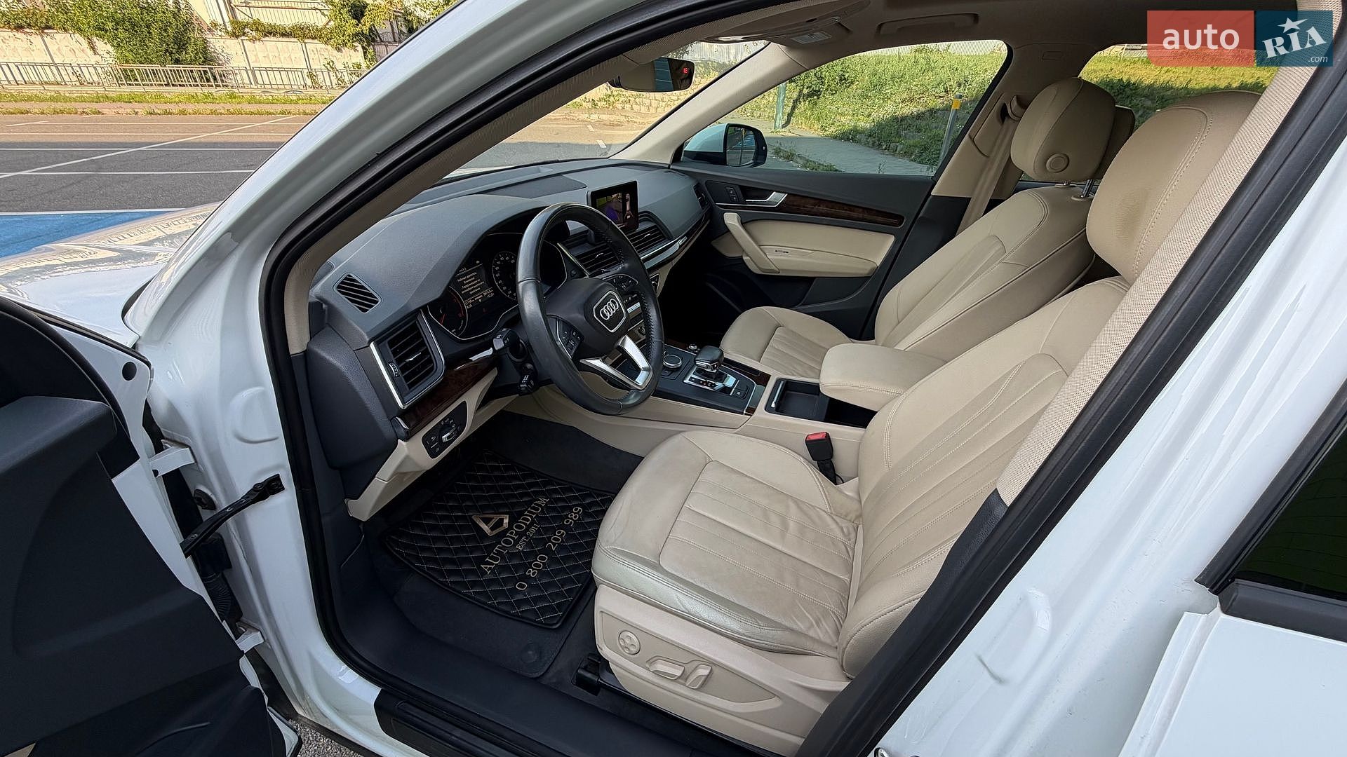 Audi Q5 2017 VIN WA1ANAFY3J2004763 фото оголошення 17 з 40