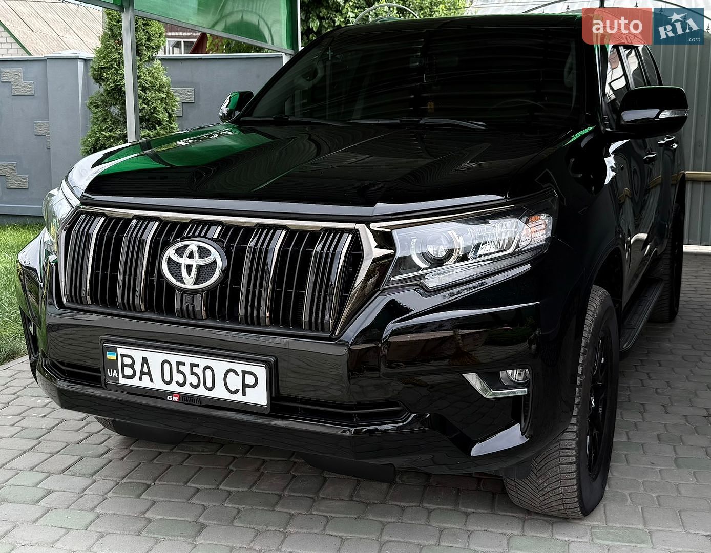 Toyota Land Cruiser Prado 2019 VIN JTEBR3FJ50K150430 фото оголошення 2 з 26