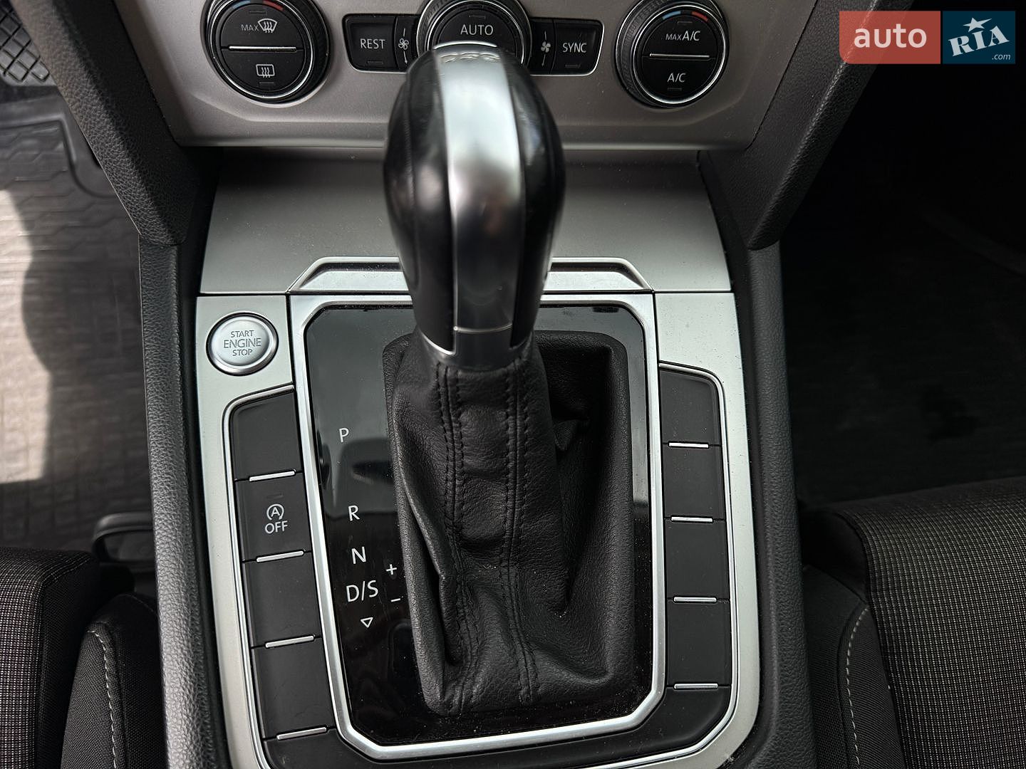 Volkswagen Passat 2015 VIN WVWZZZ3CZGE036123 фото оголошення 13 з 22