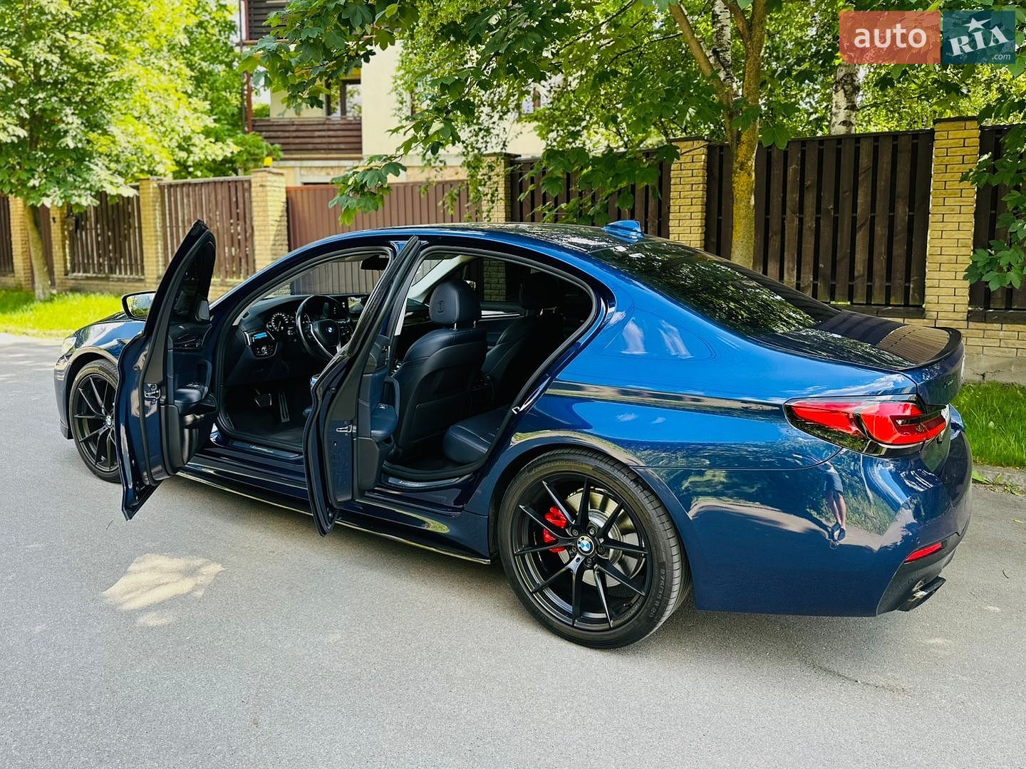 BMW 5 Series 2017 VIN WBAJD11040G884588 фото оголошення 13 з 17