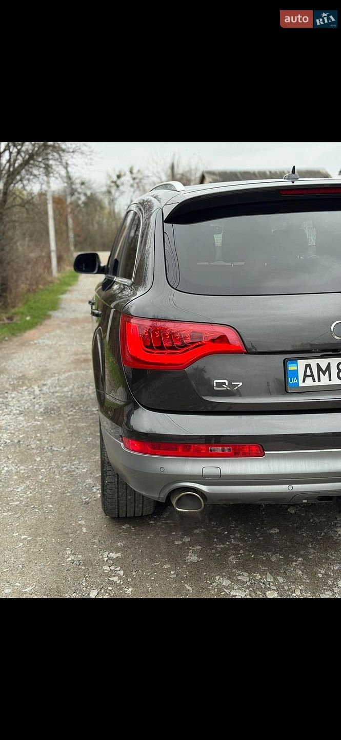 Audi Q7 2012 VIN WA1LGAFE3DD001833 фото оголошення 6 з 17