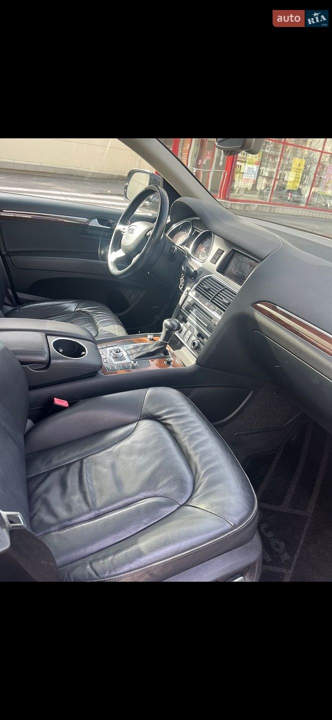 Audi Q7 2012 VIN WA1LGAFE3DD001833 фото оголошення 13 з 17