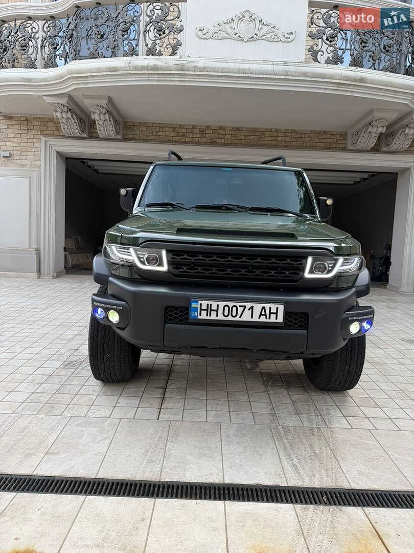 Toyota FJ Cruiser 2011 VIN JTEBU4BF8BK106009 фото оголошення 6 з 17