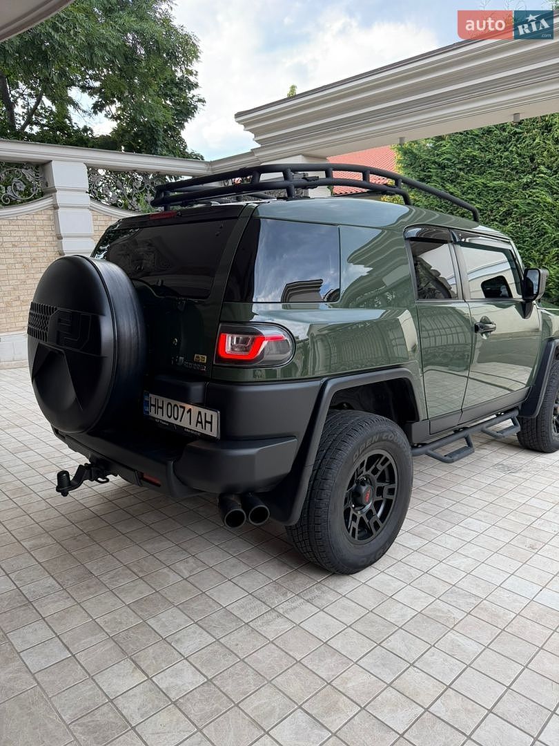 Toyota FJ Cruiser 2011 VIN JTEBU4BF8BK106009 фото оголошення 8 з 17