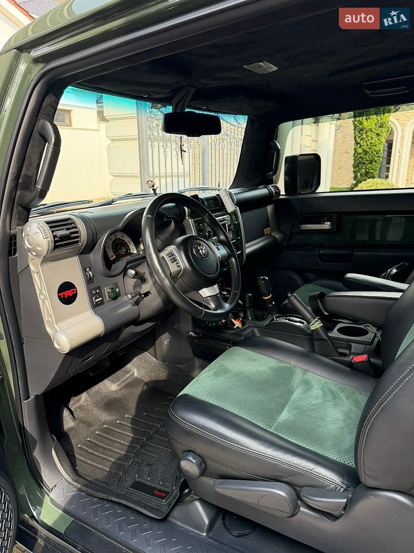 Toyota FJ Cruiser 2011 VIN JTEBU4BF8BK106009 фото оголошення 17 з 17