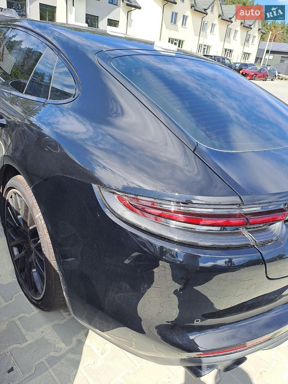 Porsche Panamera 2018 VIN WP0AA2A79JL110392 фото оголошення 4 з 17