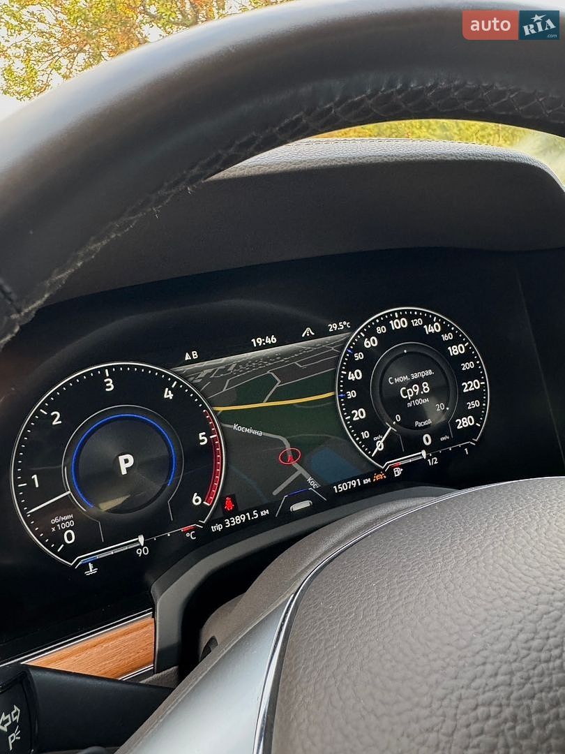 Volkswagen Touareg 2018 VIN WVGZZZCRZJD001594 фото оголошення 37 з 53