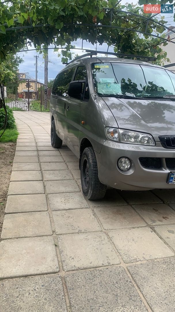 Hyundai H-1 2005 VIN NLJWVH7JP5Z043765 фото оголошення 3 з 9