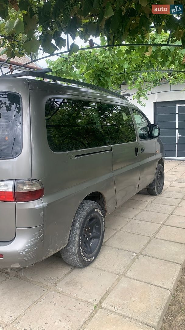 Hyundai H-1 2005 VIN NLJWVH7JP5Z043765 фото оголошення 4 з 9