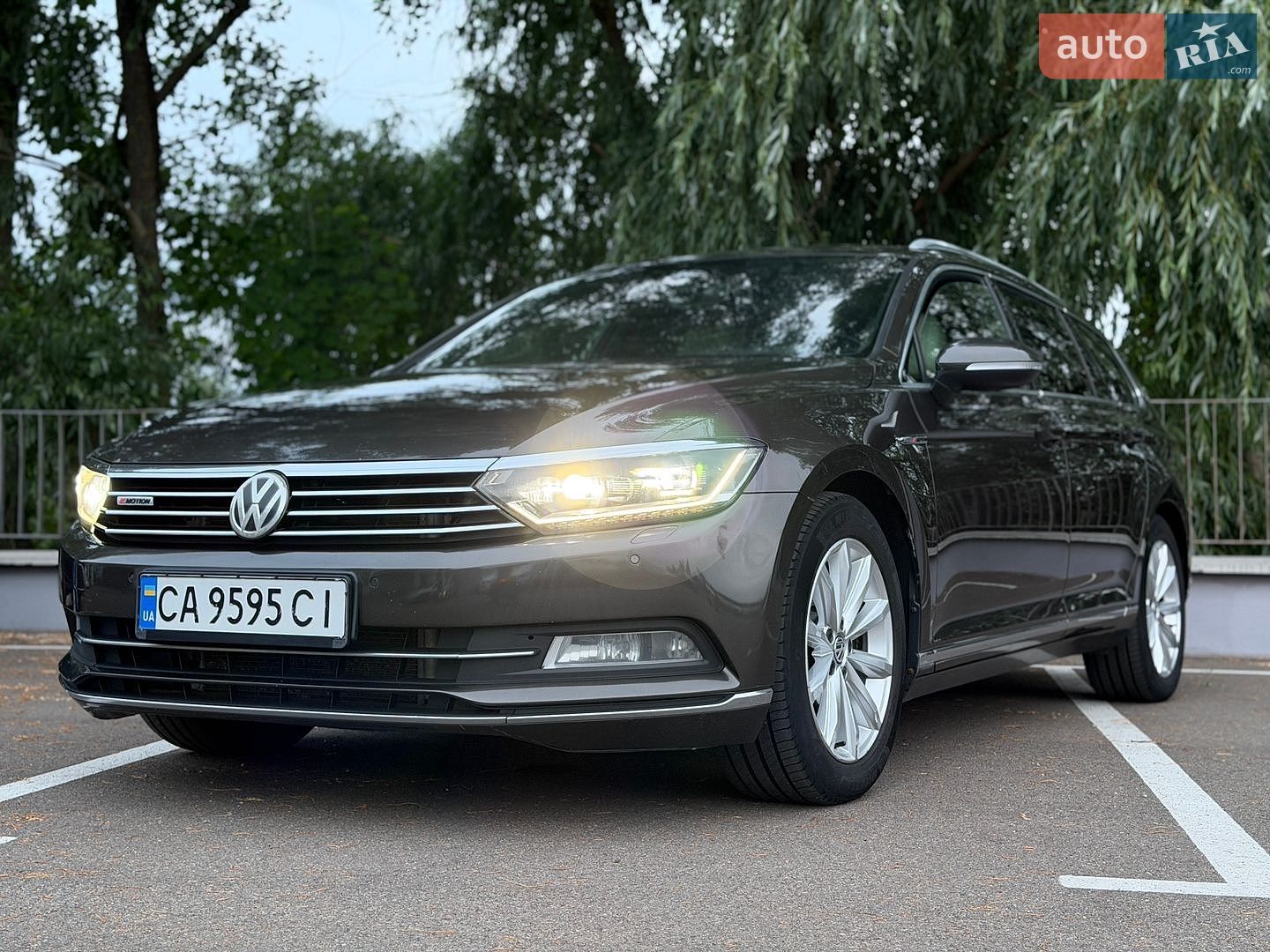 Volkswagen Passat 2015 VIN WVWZZZ3CZFE463788 фото оголошення 15 з 25