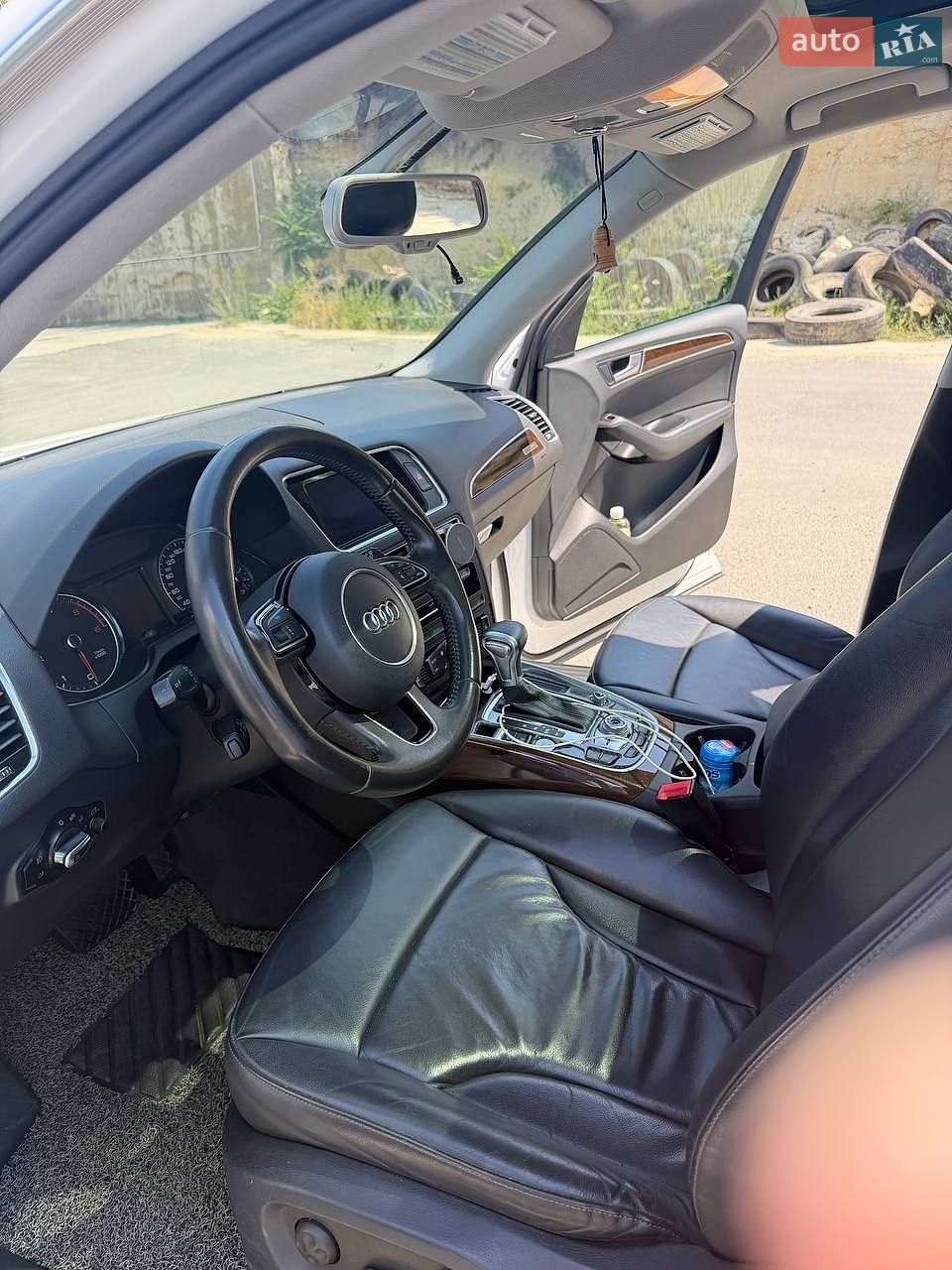 Audi Q5 2015 VIN WAUZZZ8R5FA100230 фото оголошення 3 з 9