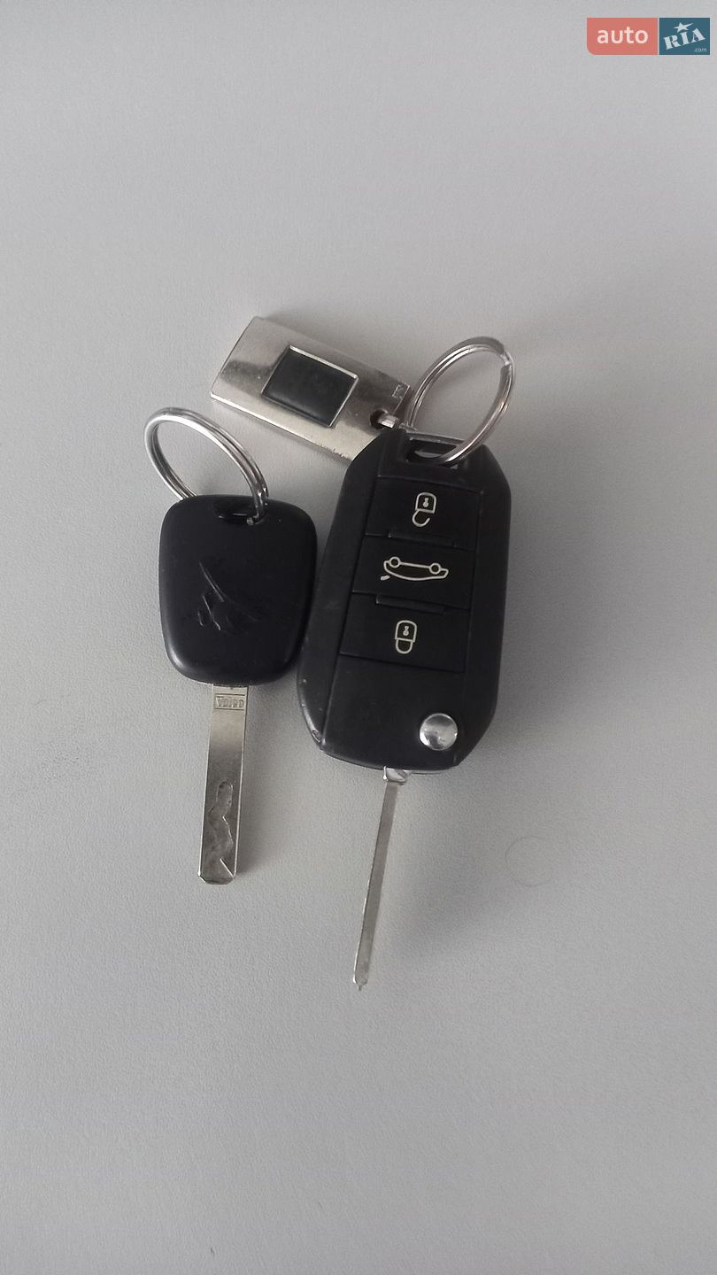 Peugeot 508 2012 VIN VF38D9HL0CL089726 фото оголошення 17 з 17