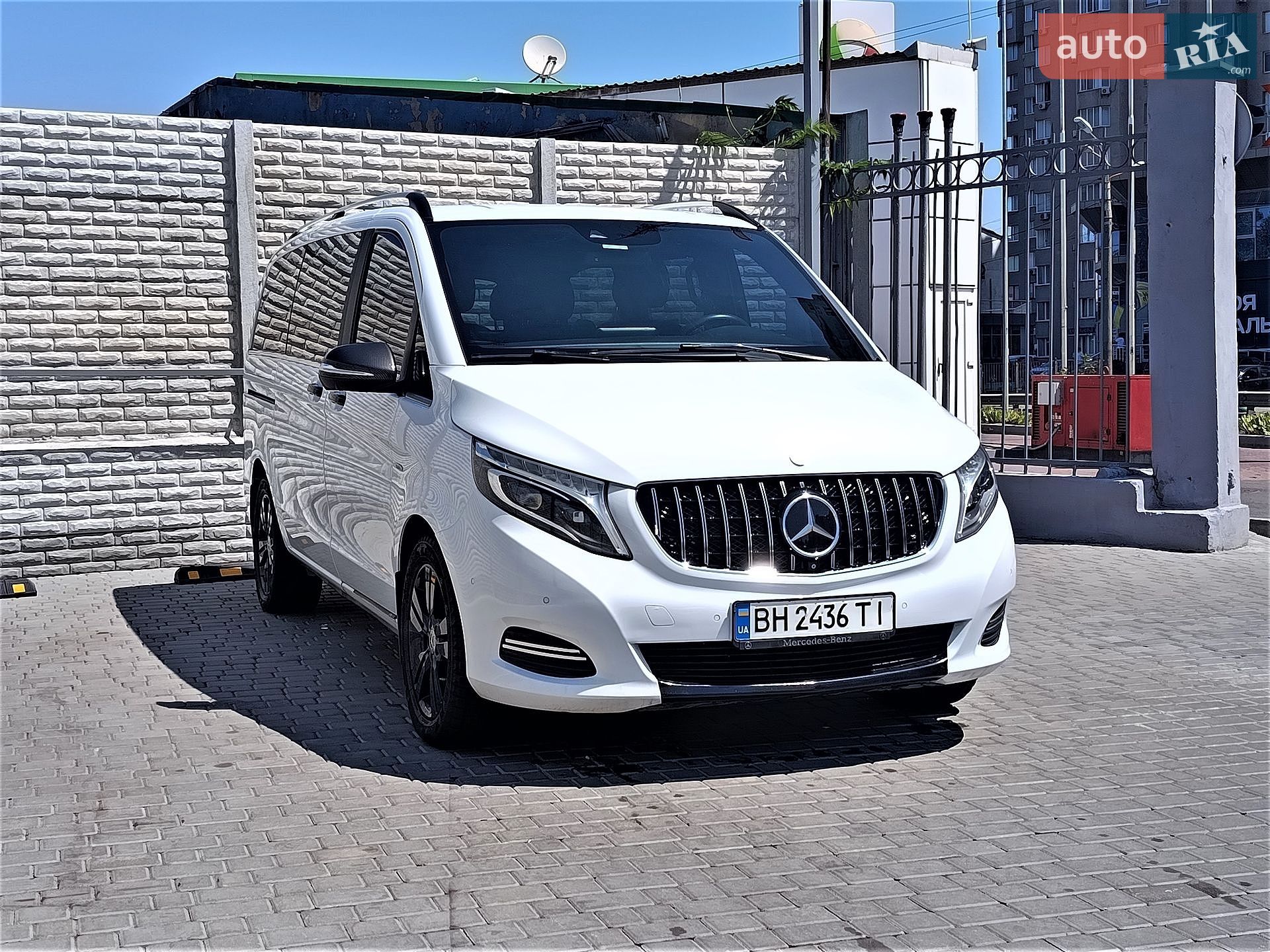 Mercedes-Benz V-Class 2015 VIN WDF44781313033493 фото оголошення 19 з 118