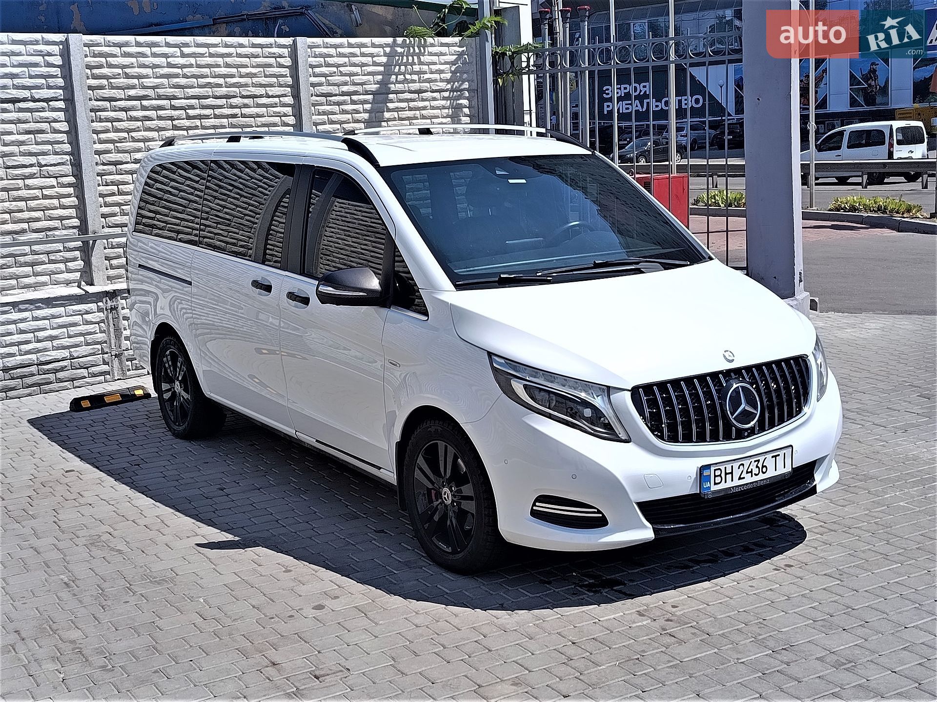 Mercedes-Benz V-Class 2015 VIN WDF44781313033493 фото оголошення 21 з 118