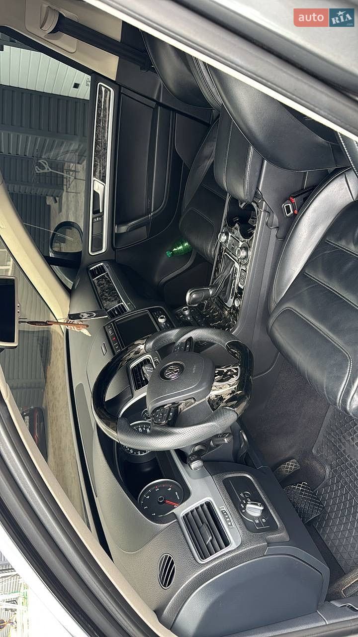 Volkswagen Touareg 2016 VIN WVGZZZ7PZGD034209 фото оголошення 8 з 13