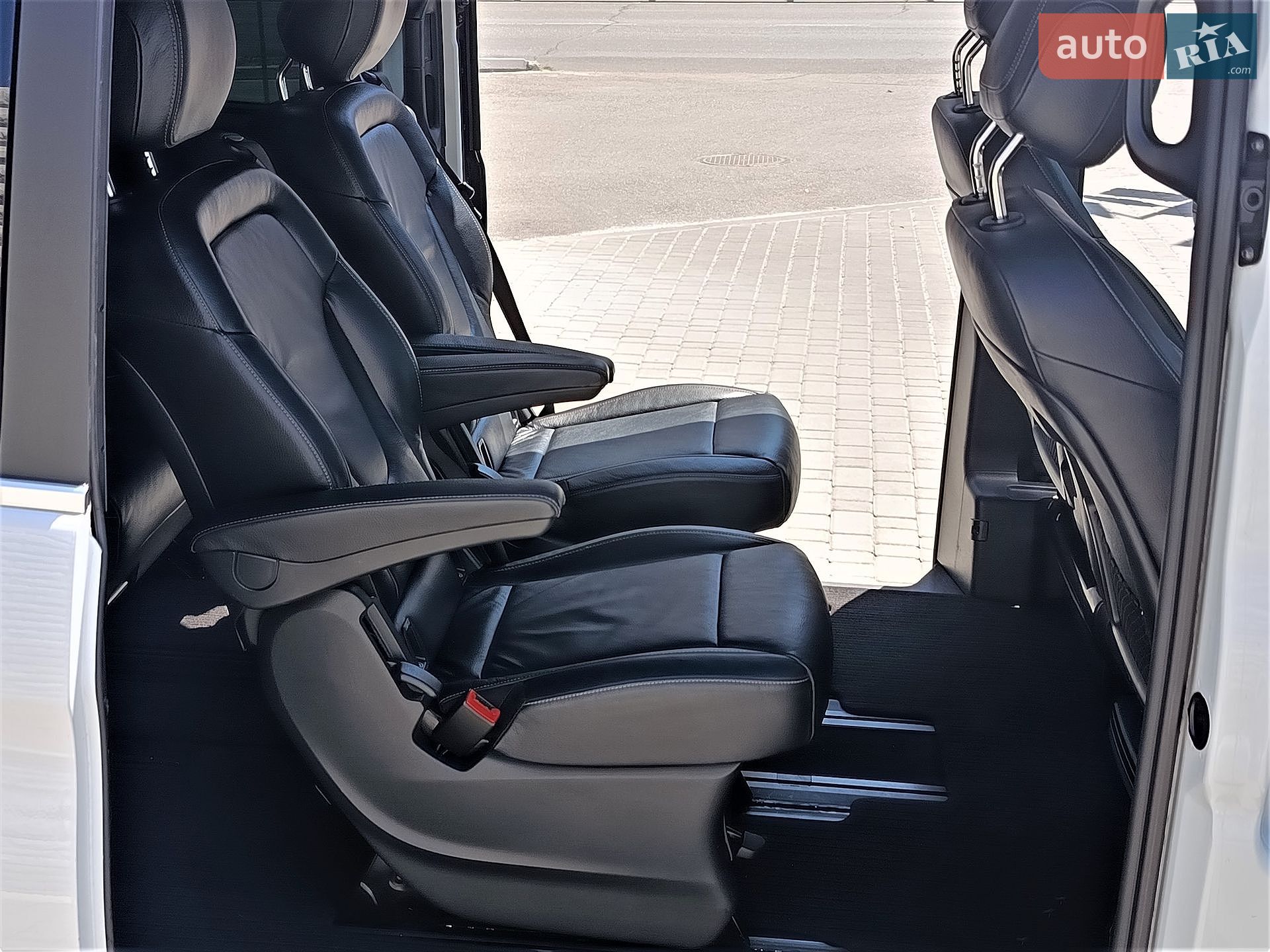 Mercedes-Benz V-Class 2015 VIN WDF44781313033493 фото оголошення 44 з 118