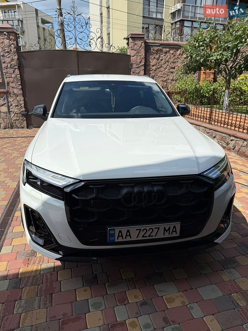Audi Q7 2024 VIN WAUZZZ4M5RD017071 фото оголошення 7 з 11