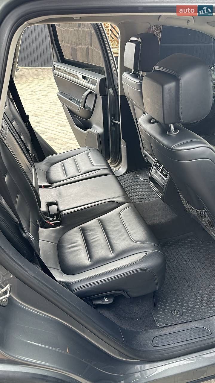 Volkswagen Touareg 2016 VIN WVGZZZ7PZGD034209 фото оголошення 11 з 13