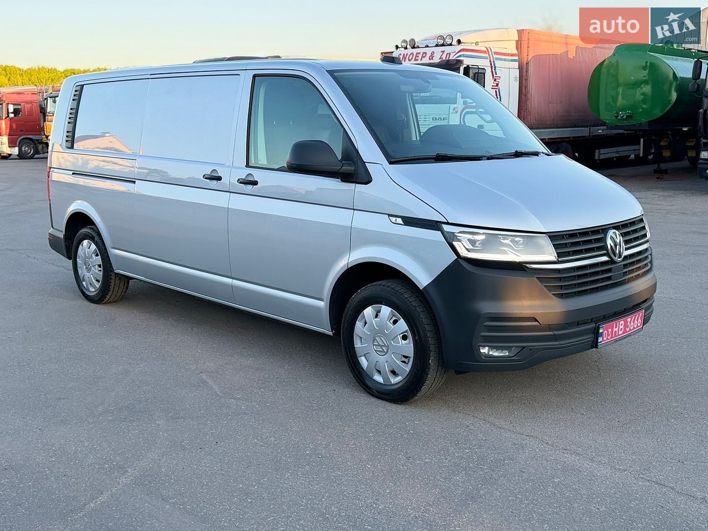 Volkswagen Transporter 2021 VIN WV1ZZZ7HZMH058364 фото оголошення 2 з 35