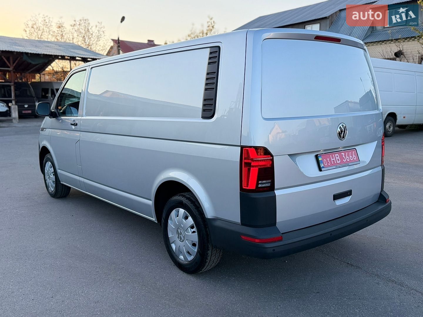 Volkswagen Transporter 2021 VIN WV1ZZZ7HZMH058364 фото оголошення 4 з 34