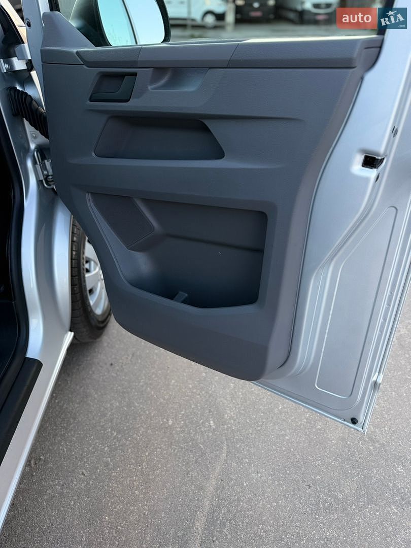 Volkswagen Transporter 2021 VIN WV1ZZZ7HZMH058364 фото оголошення 12 з 34