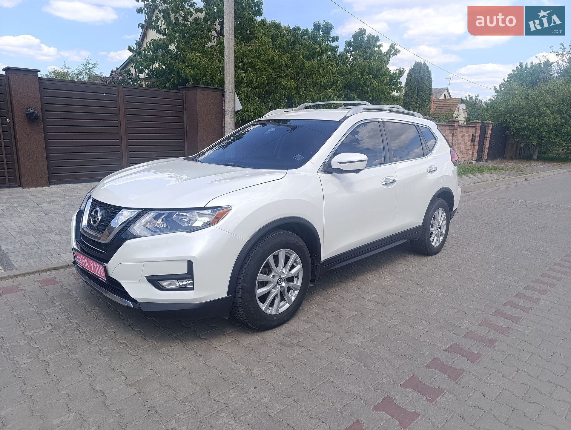 Nissan Rogue 2017 VIN KNMAT2MT6HP534814 фото оголошення 8 з 16